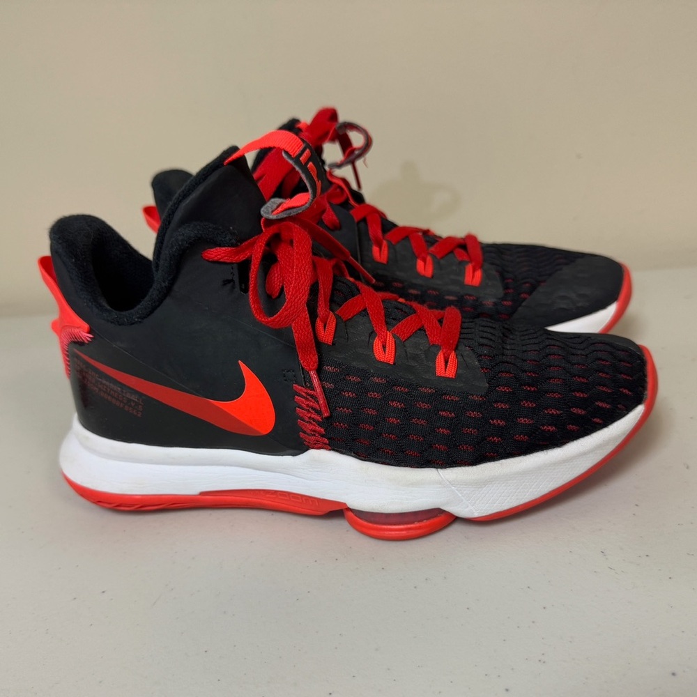 NIKE Lebron Sneakers Witness V Running Shoe Mens 9 Black Red Crimson University - Picture 7 of 10
